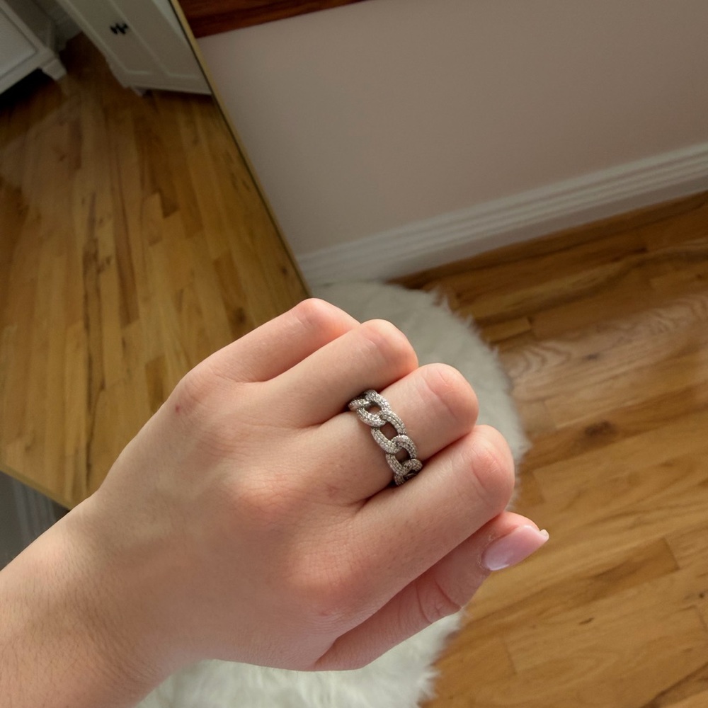 Silver Pavé Chain-Link Ring - Women Jewelry